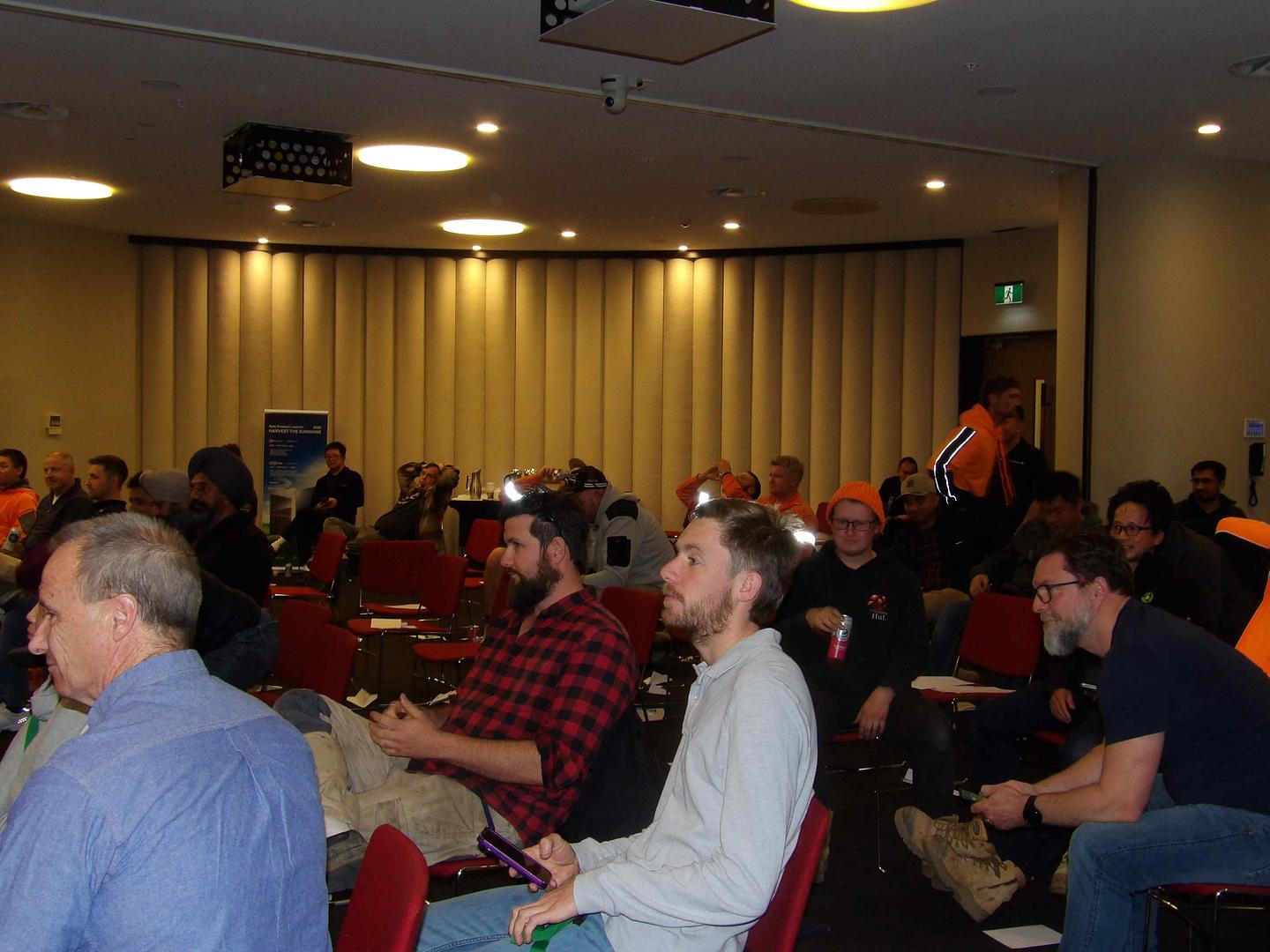 2025 Apr/Oct Roadshow - Photo 8