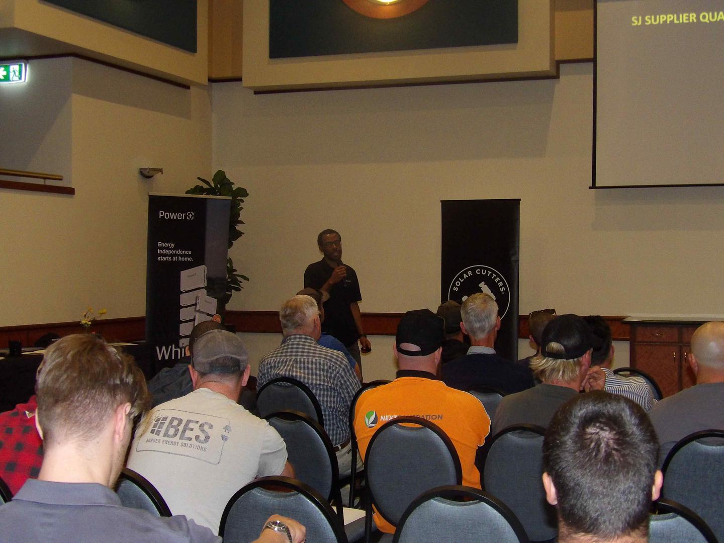 2025 Apr/Oct Roadshow - Photo 20