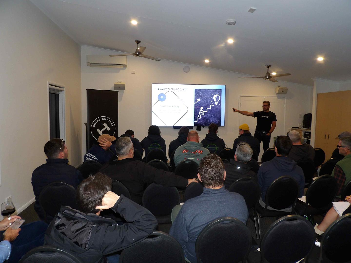 2025 Apr/Oct Roadshow - Photo 80