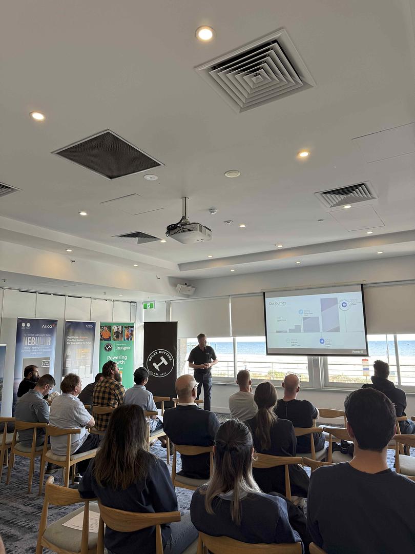 2025 Apr/Oct Roadshow - Photo 41