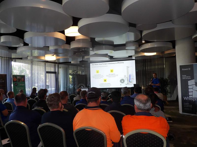 2025 Apr/Oct Roadshow - Photo 101